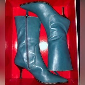 Vintage Coach - Sammi calf boots with heel in teal. No scuff marks.